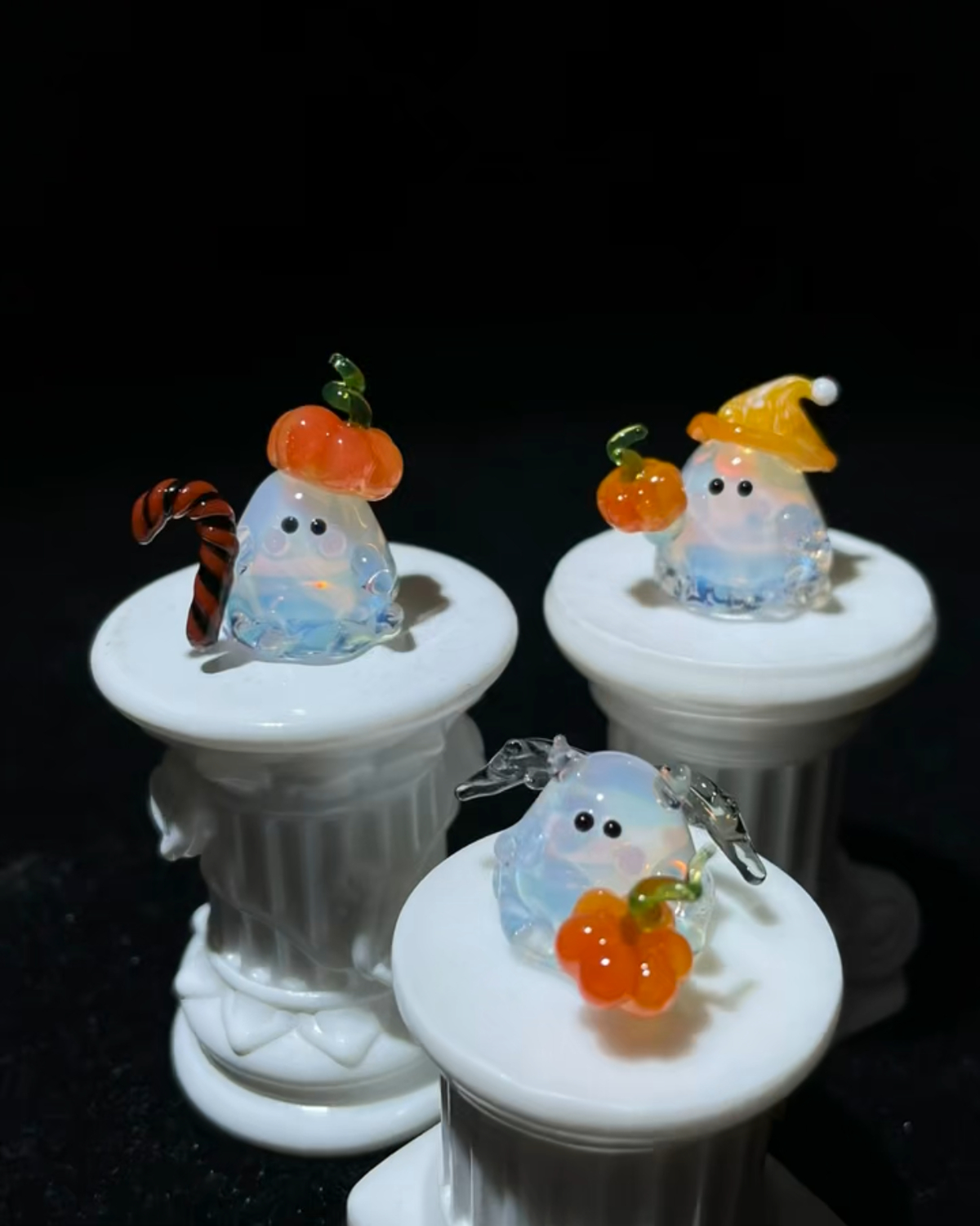 Handblown Glass Mini Ghost Sculpture Set – Artisan Halloween decor